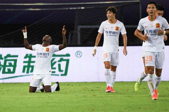 东契奇29+10亚历山大33+12 独行侠力克雷霆1-1