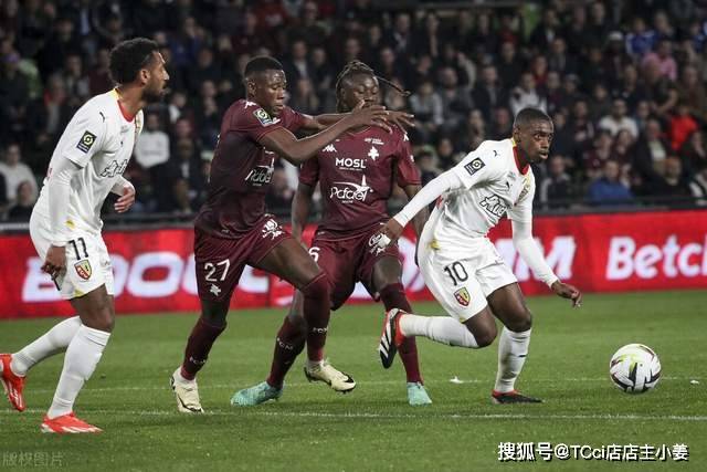 赵继伟13+13张镇麟22分 辽宁5人上双大胜天津